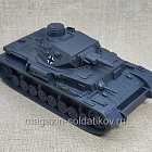 German Panzer IV (short barrel) w/insignia, CTS702B 1:32 ClassicToySoldiers, 1998 г. вып. (Q540-0115) (Q540-0115)