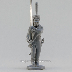 Сборная миниатюра из смолы Подпрапорщик гренадёрского полка, идущий, 28 мм, Аванпост