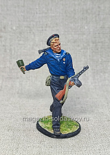 Краснофлотец с автоматом ППШ и гранатой РПГ- 40, 1943-45 гг. СССР, 54мм, Красный фронт, 54 мм - фото