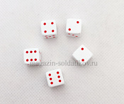 Набор из 5 кубиков D6, 10 мм. Белый с красными точками в блистере - фото