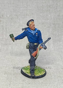 Краснофлотец с автоматом ППШ и гранатой РПГ- 40, 1943-45 гг. СССР, 54мм, Красный фронт, 54 мм (КФ-016) (КФ-016)