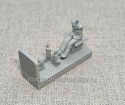 Водитель 1/48 смола (602-131) (602-131)