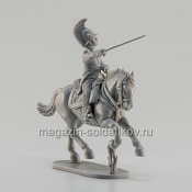 Сборная миниатюра из смолы Офицер русского драгунского полка в атаке, 28 мм, Аванпост - фото