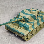 German Tiger tank (camouflage), CTS703B 1:32 ClassicToySoldiers, 1997 год выпуска (Q540-0114) (Q540-0114)