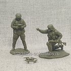 Солдатики из мягкого резиноподобного пластика Операторы дрона, набор 2 шт, 1:32, Солдатики Публия (PTSPL108) (PTSPL108)