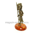 Рыцарь на янтарной подставке (704-1263) (704-1263)