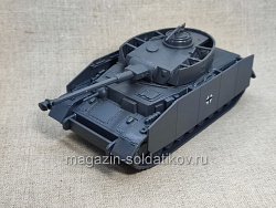 German Panzer IV with side armor CTS701C, 1:32 ClassicToySoldiers, 1998 год выпуска (Q540-0116) (Q540-0116)