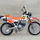 Масштабная модель в сборе и окраске Мотоцикл Honda XLR BAJA (MD22) 1991 1/12 (208-163) (208-163)