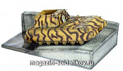 Масштабная модель в сборе и окраске Д Танк Super Heavy Tank Maus w/Testbed at Boblingen «Qualified the Test» (1/72) Dragon - фото