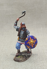 Русич с топором - фото