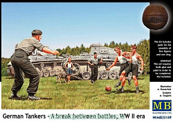 Сборные фигуры из пластика MB 35149 Немецкие танкисты - перерыв между боями, WW II (1/35) Master Box
