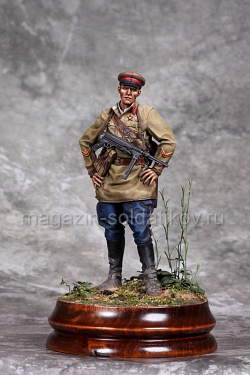 Сборная фигура из смолы SM 1604 Капитан стрелковых частей РККА. Лето 1941 года, 1:16, SOGA miniatures