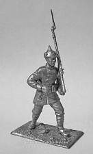 Миниатюра из металла Красногвардеец в буденовке (с винтовкой на плече) 54 мм, Магазин Солдатики - фото