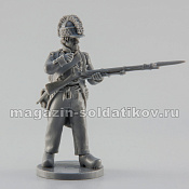 Сборная миниатюра из смолы Фузилёр полубригады, заряжающий, Франция, 28 мм, Аванпост - фото
