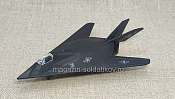 F-117A Nighthawk 1/144 Maisto - фото