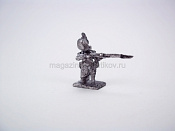 Солдатики из металла Шотландский гренадер, стреляющий с колена, Магазин Солдатики (Prince August) - фото