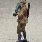 Красноармеец-мин. с миной к 120-мм плк. миномёту, 1941-43 гг. СССР, 54 мм, Soldanir (QF0542) (QF0542)