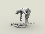 Сборная фигура из смолы SM 3127 Лейтенант РККА с трофейным миномётом Тип 89. Халхин-Гол. 1939 г., 1:35, SOGA miniatures - фото