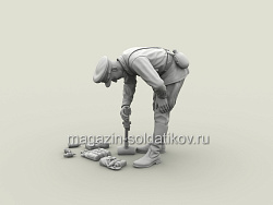 Сборная фигура из смолы SM 3127 Лейтенант РККА с трофейным миномётом Тип 89. Халхин-Гол. 1939 г., 1:35, SOGA miniatures (SM-3127) (SM-3127)