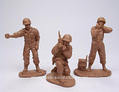 Солдатики из пластика U.S. Artillery Team 3 figures in 3 poses (tan), 1:32 ClassicToySoldiers - фото