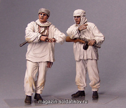 Сборная миниатюра из смолы Советские разведчики. Зима 1941-42. Две фигуры.Tank (Т 35043) (Т 35043)