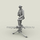 Сборная фигура из смолы SM 3128 Лейтенант с трофейным японским пулемётом (тип 92), 1:35, SOGA miniatures (SM-3128) (SM-3128)