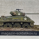 Модель в боксе M4A3E8 Sherman («Easy Eight») 1/72 (208-168) (208-168)