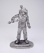 Миниатюра из олова 173 РТ Заряжающий Panzerschreck 54 мм, Ратник - фото