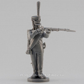 Сборная миниатюра из смолы Гренадёр, стрелок 1-й линии, 28 мм, Аванпост - фото