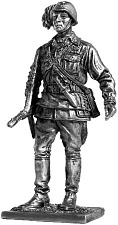 Миниатюра из металла 109. Офицер берсальеров батальона «Б.Муссолини» 1943-1945 гг. EK Castings - фото