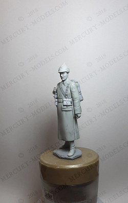 Сборная фигура из смолы Corporal of the Red Army, 75 мм, Mercury Models