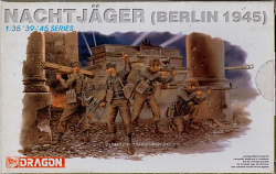 6089 К Солдаты Nachtjäger (Berlin 1945) 1/35 Dragon (Q445-053) (Q445-053)