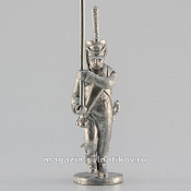 Сборная миниатюра из смолы Подпрапорщик гренадёрского полка, идущий, 28 мм, Аванпост - фото