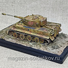 Модель в боксе Tiger I Ausf.E 1/72 (208-170) (208-170)