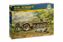 Сборная модель из пластика ИТ Тягач Sd.Kfz. 10 DEMAG D7 with paratroopers, 1:35, Italeri