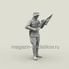 Сборная фигура из смолы SM 3126 Лейтенант РККА с трофейным ручным пулемётом Тип 11. Халхин-Гол. 1939 , 1:35, SOGA miniatures (SM-3126) (SM-3126)