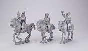 Фигурки из металла Конные большевики, 28 мм, набор из 3 фигур - фото