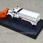 Модель в боксе ДЭ-210 (ЗИЛ-131) (208-160) (208-160)