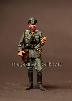 Сборная фигура из смолы SM 3520 Офицер дивизия «Гроссдойчланд», 1939 г., 1:35, SOGA miniatures
