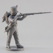 Сборная миниатюра из смолы Фузилёр линейной пехоты, стреляющий, Франция, 28 мм, Аванпост - фото