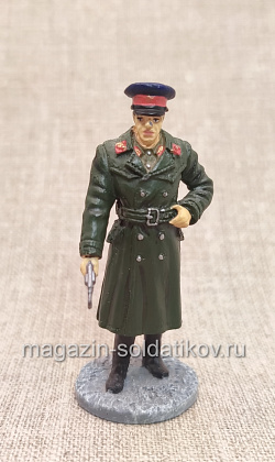 №10 Офицер НКВД в повседневной форме, 1941-1943 гг.