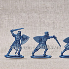 Солдатики из пластика Тевтонский орден. Пешие рыцари, 54 мм (8 шт, пластик, синий металлик) Воины и битвы